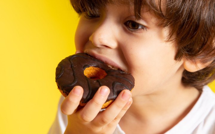 Надлишок цукру не робить дітей гіперактивними, – пояснення вчених