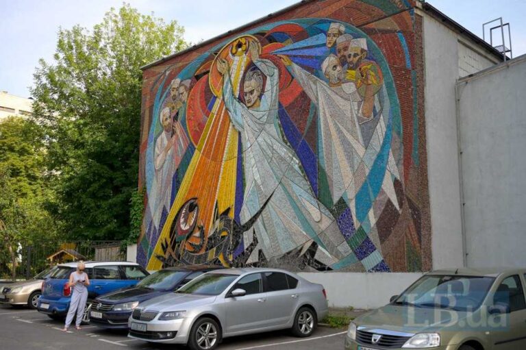 Звільнили вже 15 лікарів: що відбувається з найбільшим онкоцентром країни — Національним інститутом раку