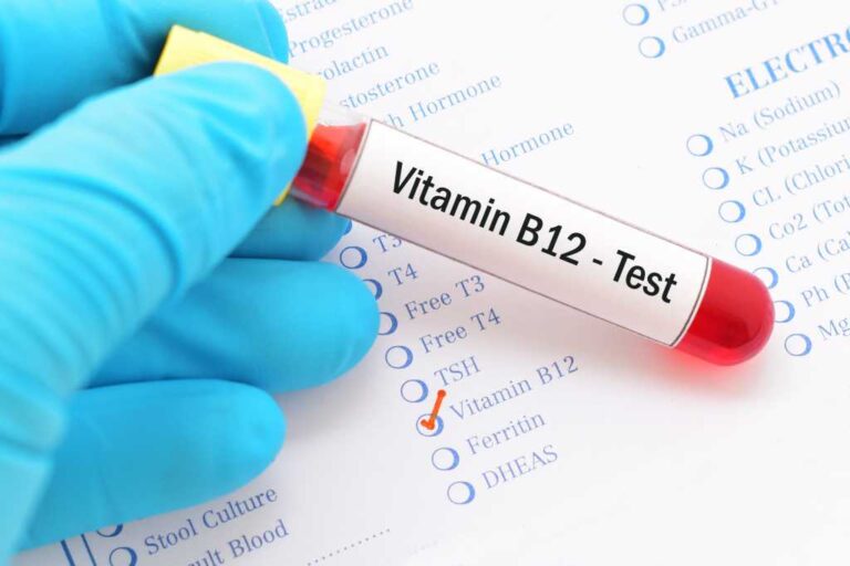 Розшифровка аналізу крові на вітамін B12: що важливо знати