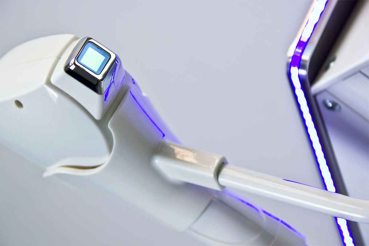 DL-7000