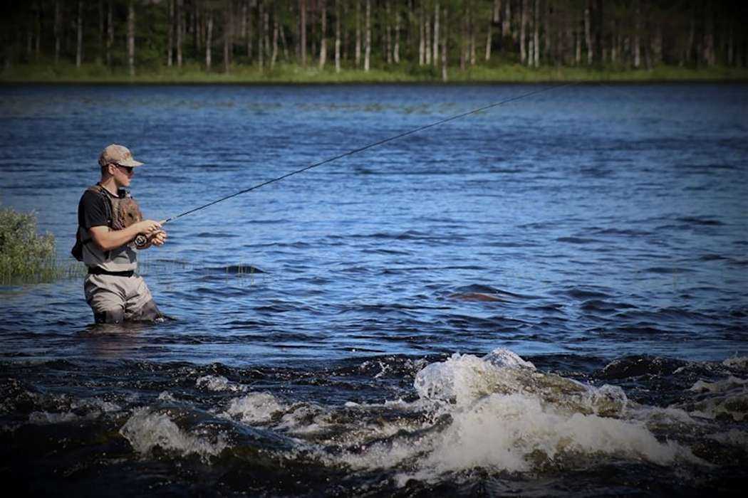 Рибалка в травні