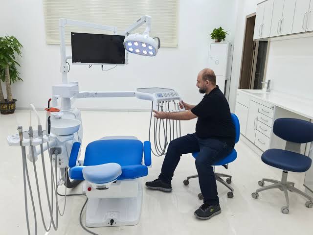 Нестабільна робота компресора у стоматології: коли потрібен сервіс