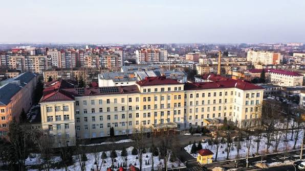 Волинська обласна клінічна лікарня: головний медичний центр регіону