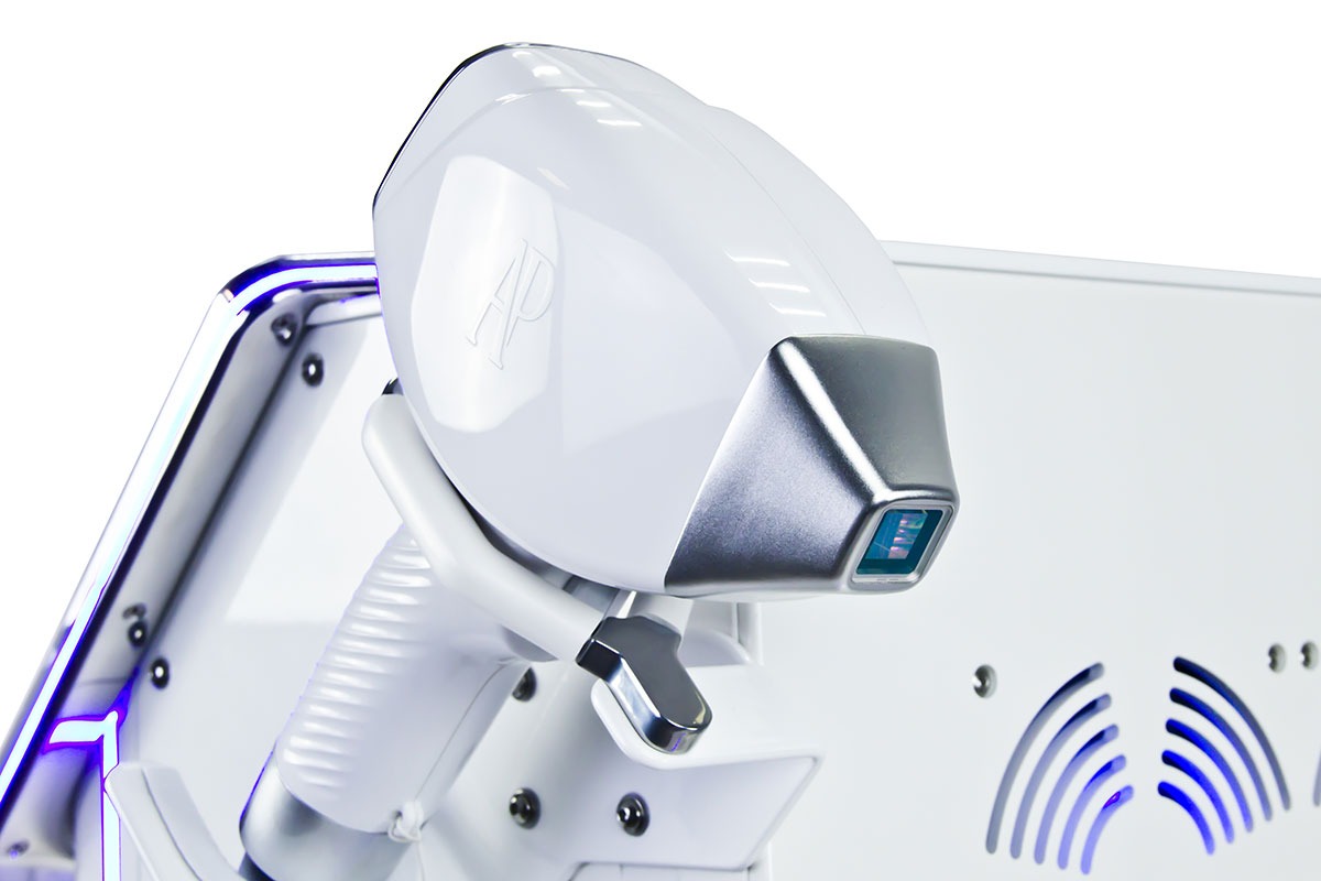 Диодный лазер для эпиляции волос DL-7000 UltraPuls Smart