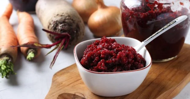 Знизити тиск: 11 продуктів, що працюють краще за буряк (поради дієтологині)